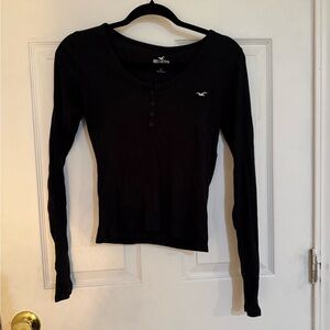 Hollister Women's Black Long Sleeve Tee